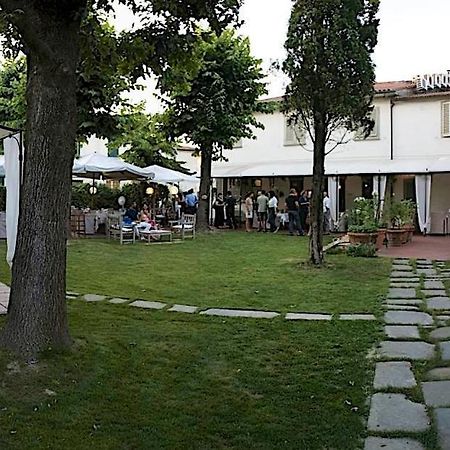 La Bussola Da Gino Hotel Quarrata Exterior foto